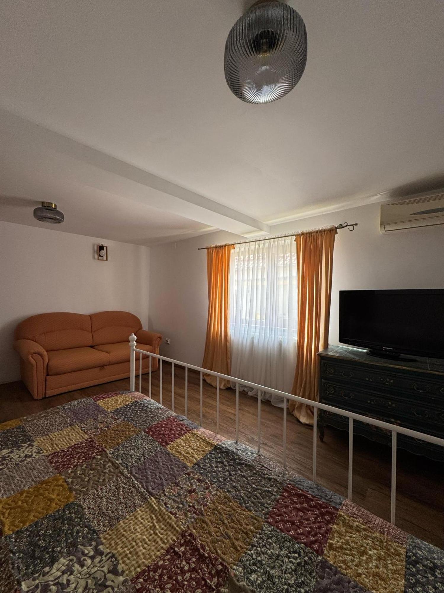 Vila Speranta Plescoi Luaran gambar