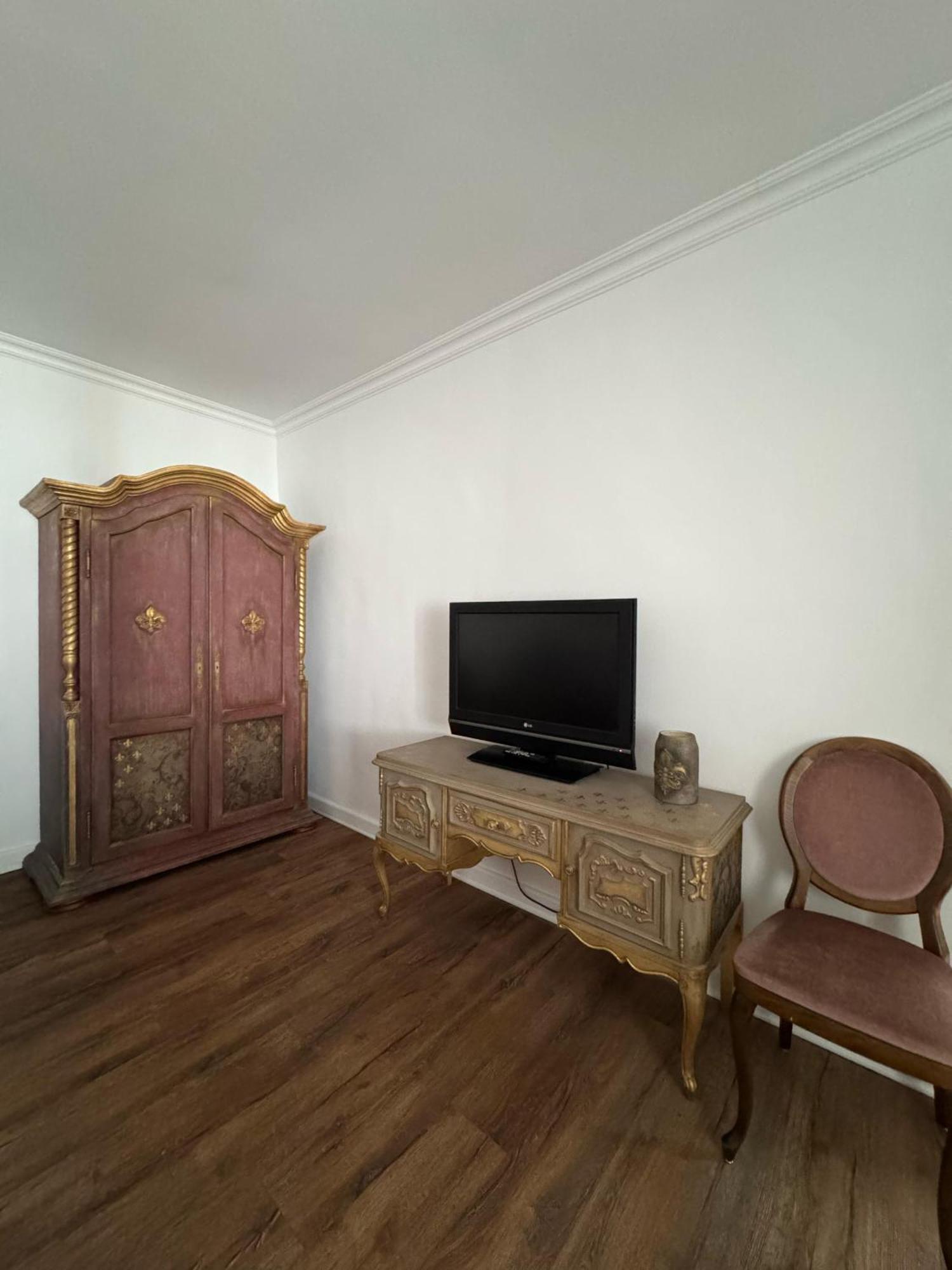 Vila Speranta Plescoi Luaran gambar
