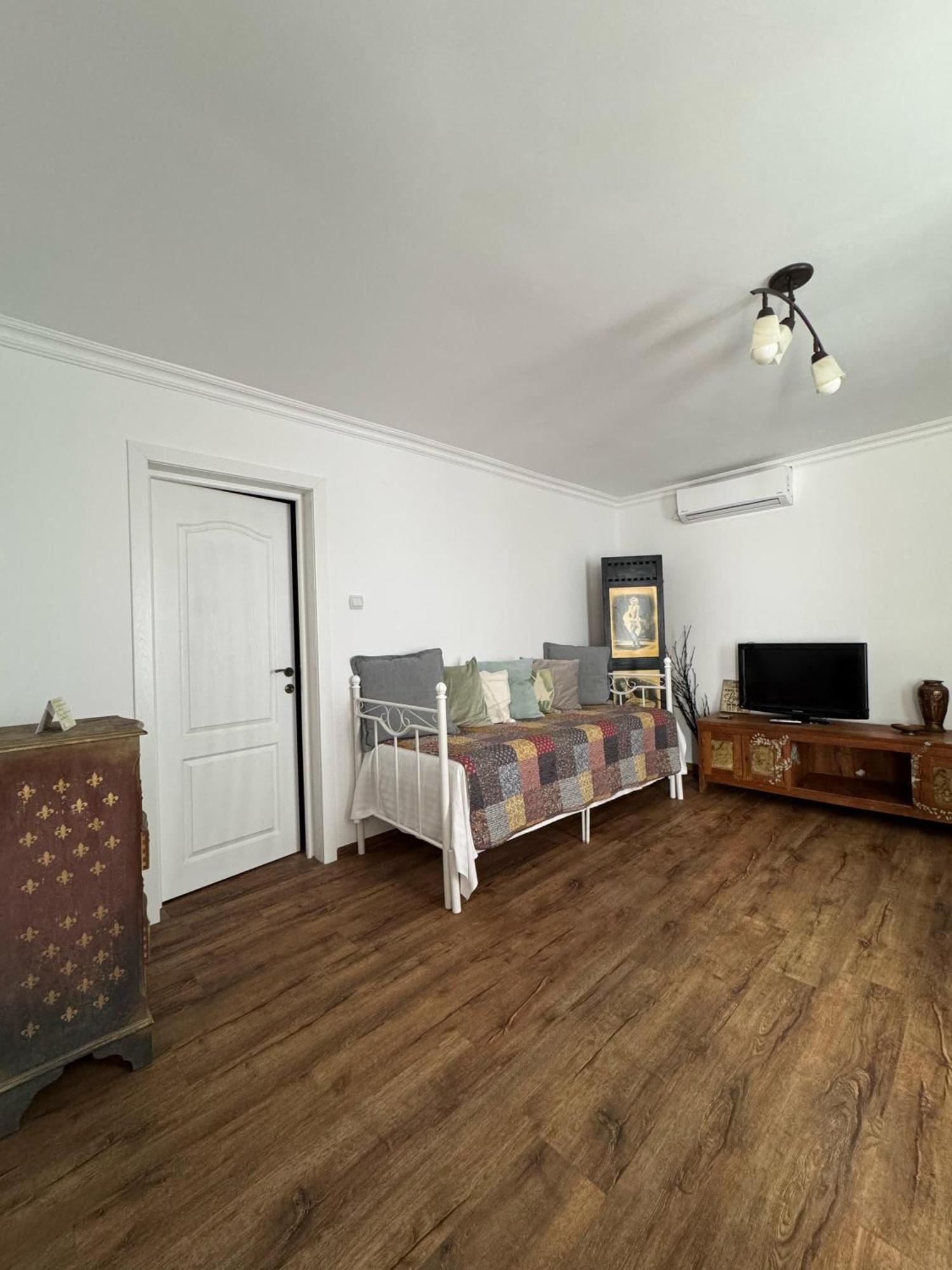 Vila Speranta Plescoi Luaran gambar